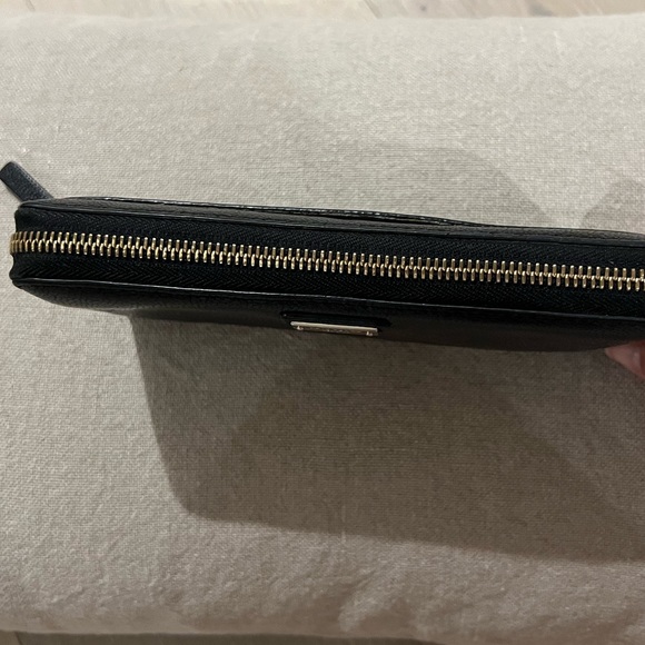 Kate Spade Continental Zip-around Black Leather Wallet - Picture 8 of 13